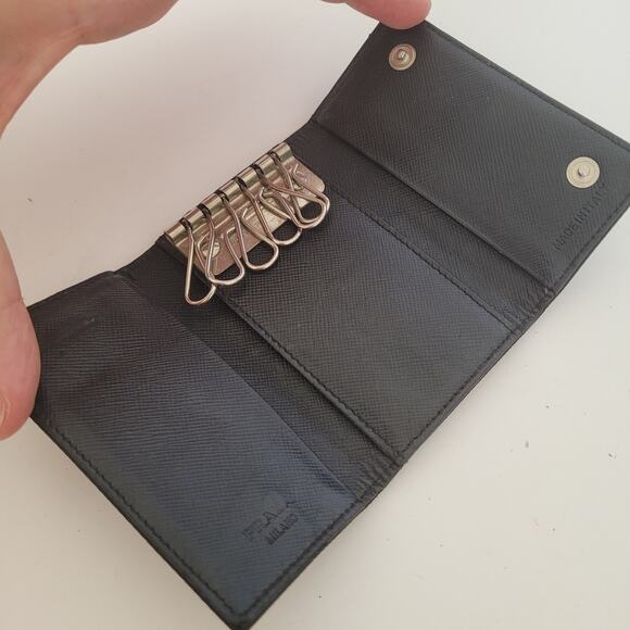Authentic Tessuto Nero Prada Multicles Key Holder Hooks Case Black Small Wallet - Picture 4 of 11